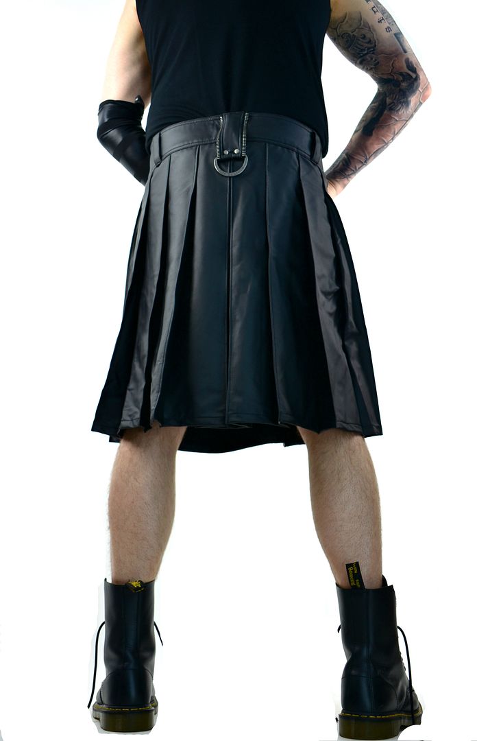 Redhead amazon parrot Bondage fetish kilt